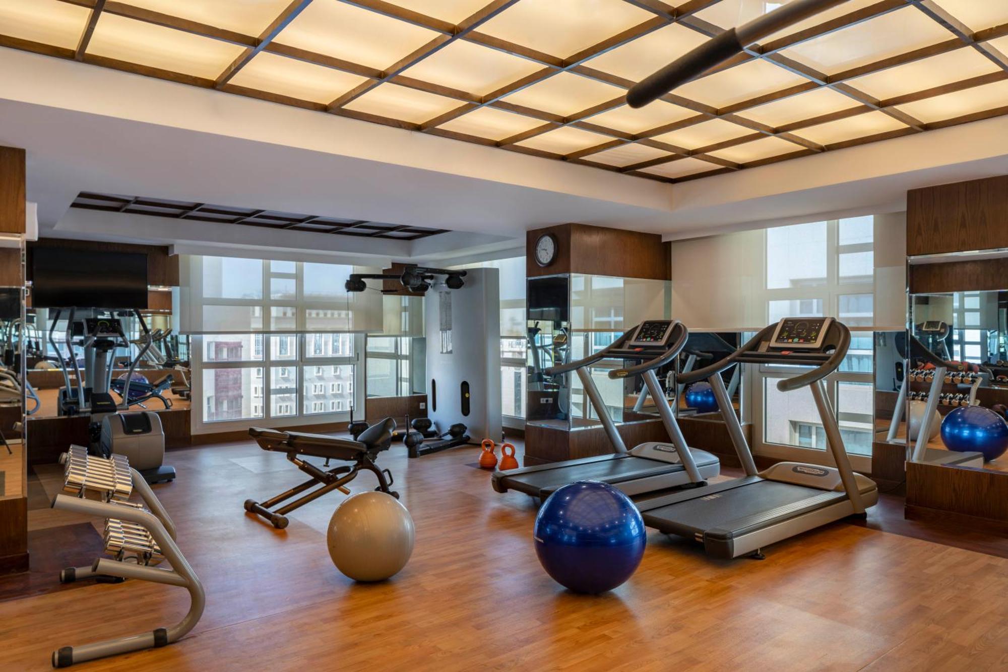Hotel Anwar Al Madinah Moevenpick à Médine Extérieur photo Fitness room